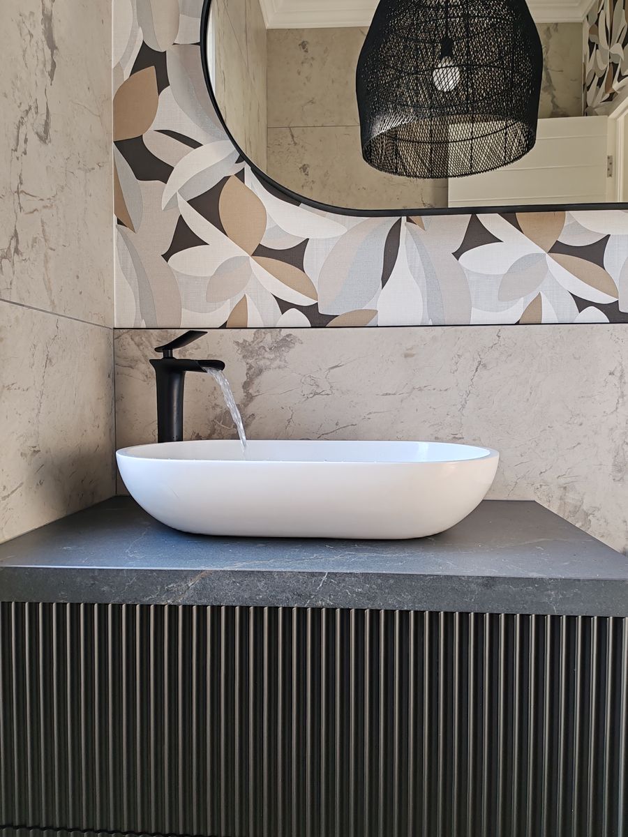 SANS 241 laboratory analysis of tank water in Randburg